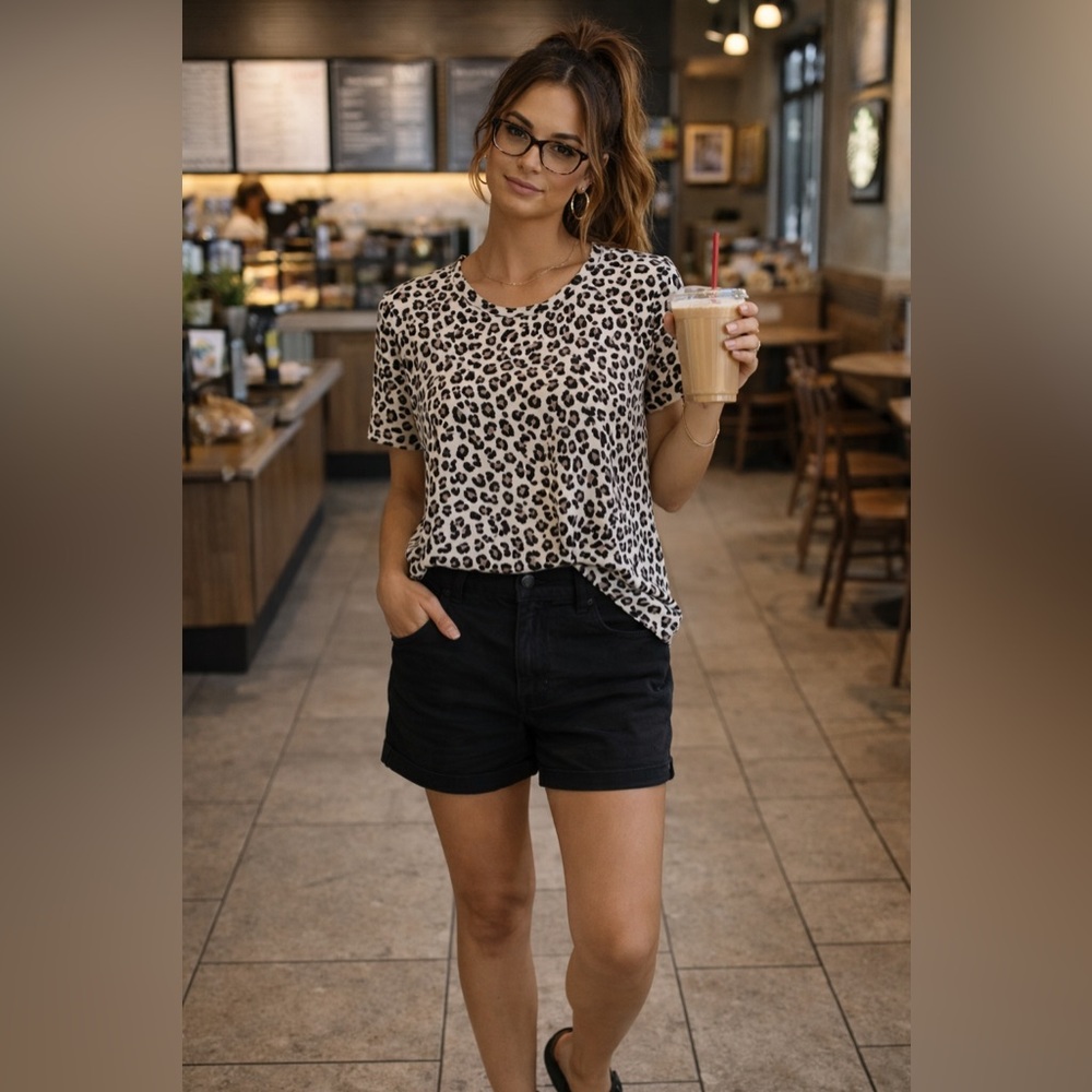 Banana Republic “Malibu Tee” Black and White Leopard Print Short Sleeve Top NWOT